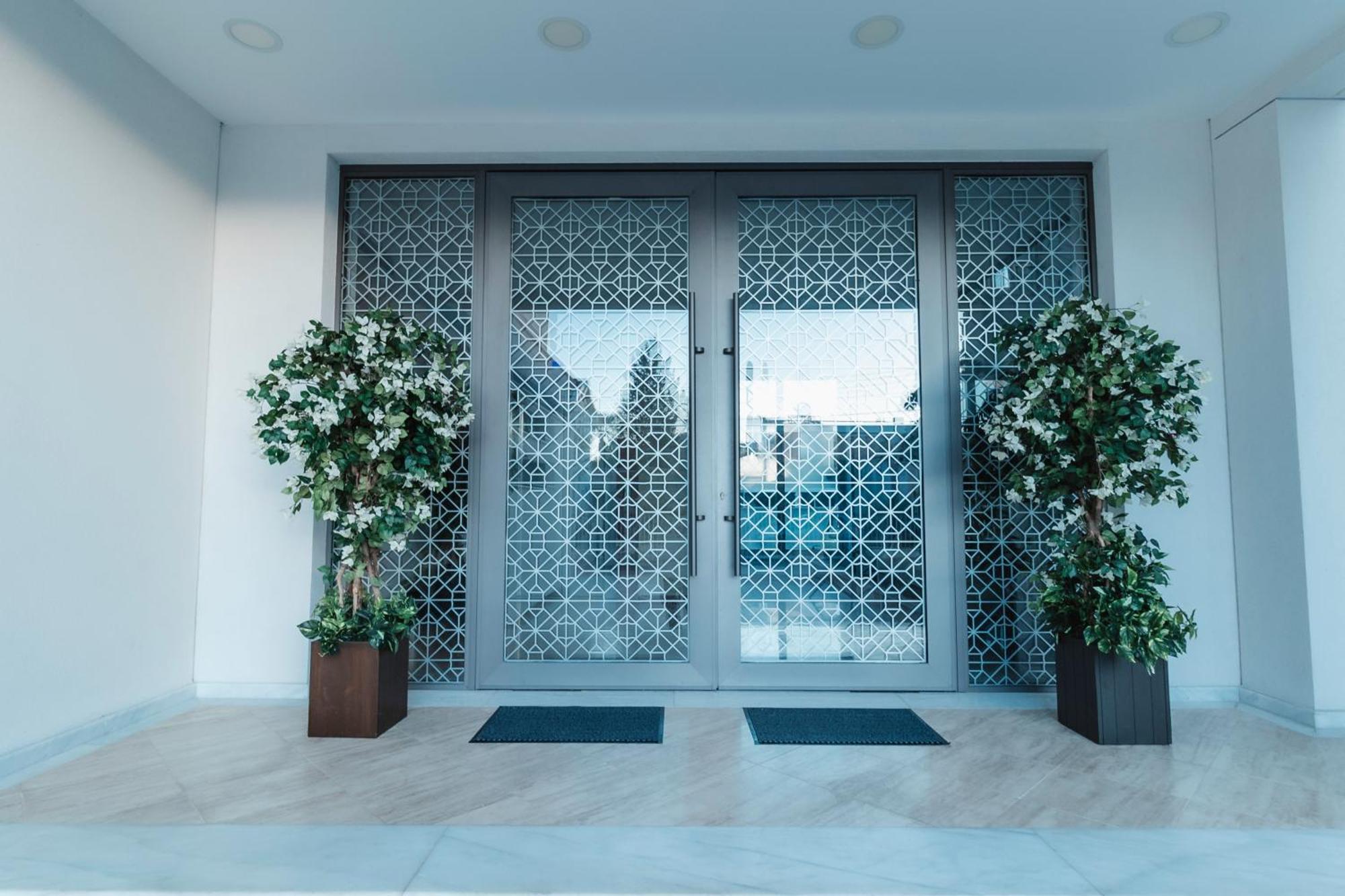 16 Executive Nicosia